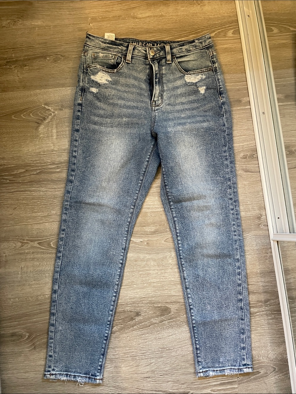 American Eagle Straight Leg Jean